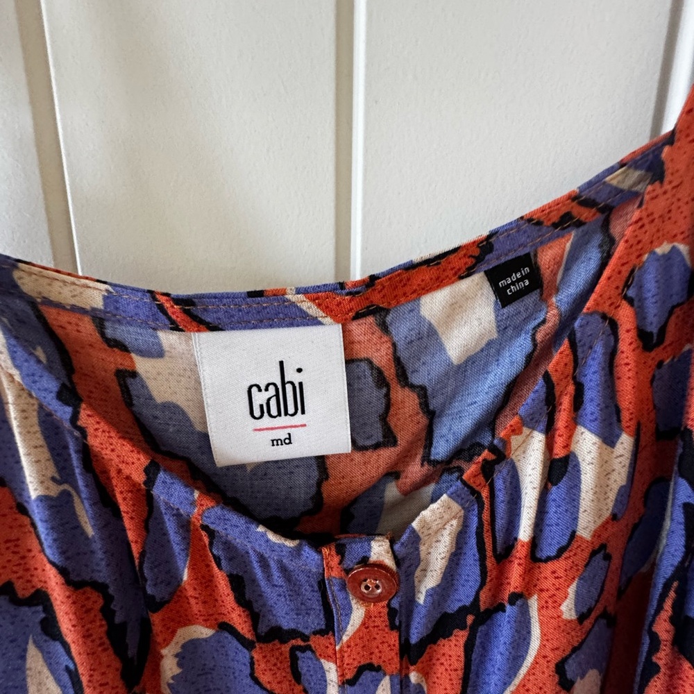 Chic Women's Multicolor Patterned Top - Picture 2 of 3